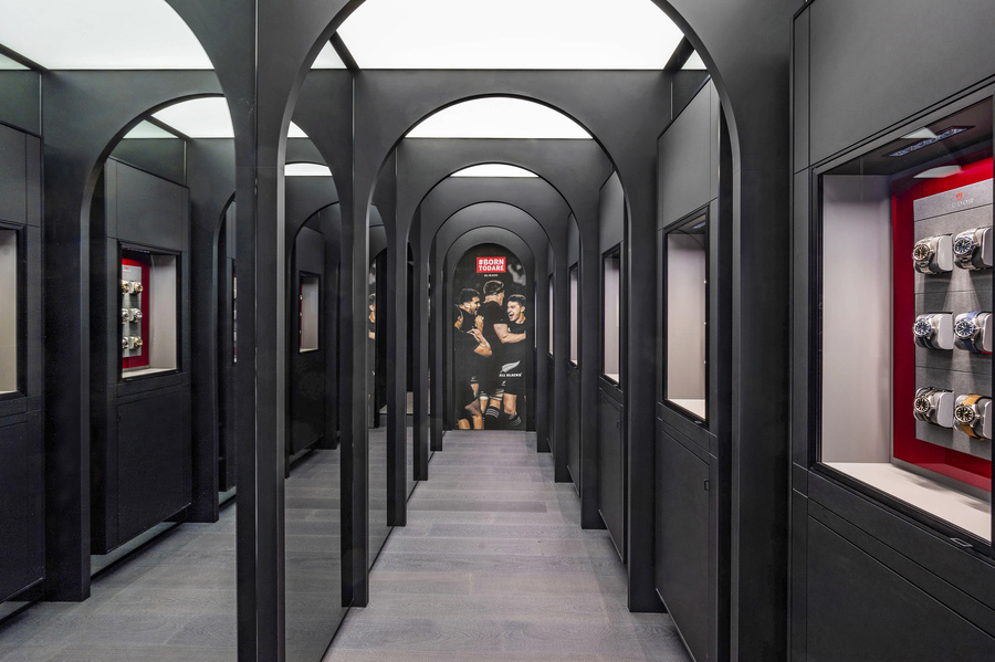 Boutique Tudor via dei Condotti